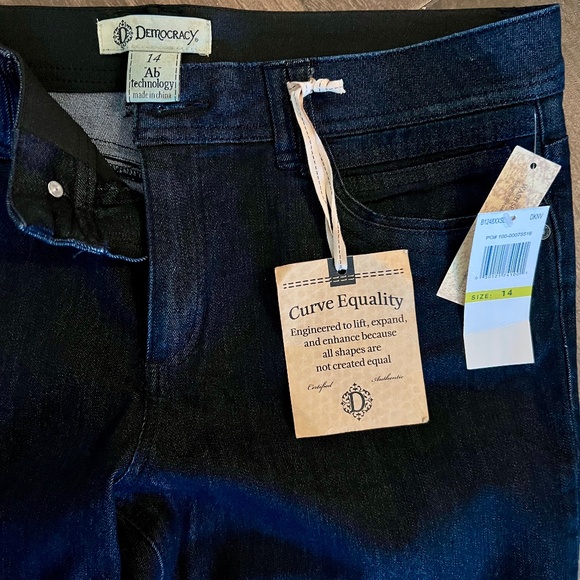 NWT - Democracy Jegging - Picture 1 of 3